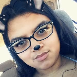 Meet your Posher, Sharon